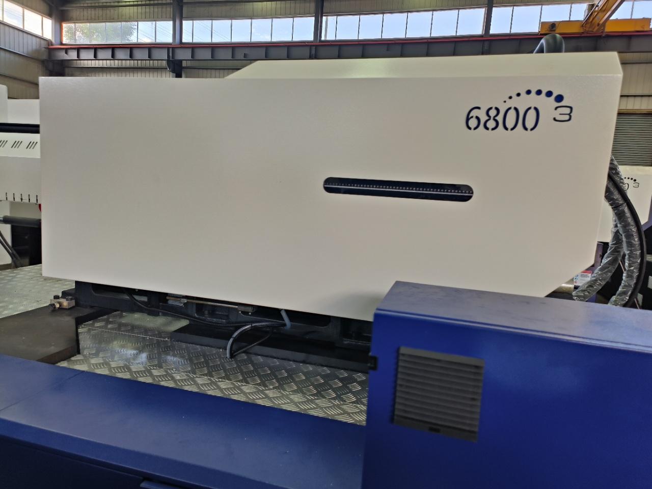 used injection molding machine6800