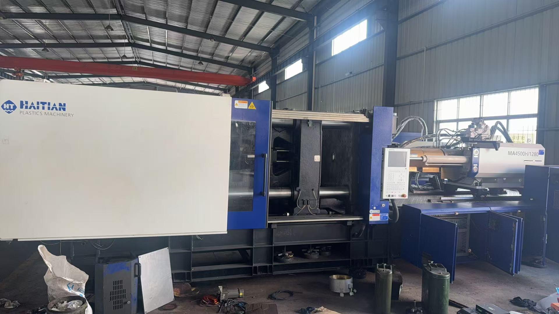 Haitian MA 450H/ 1280  high speed machine